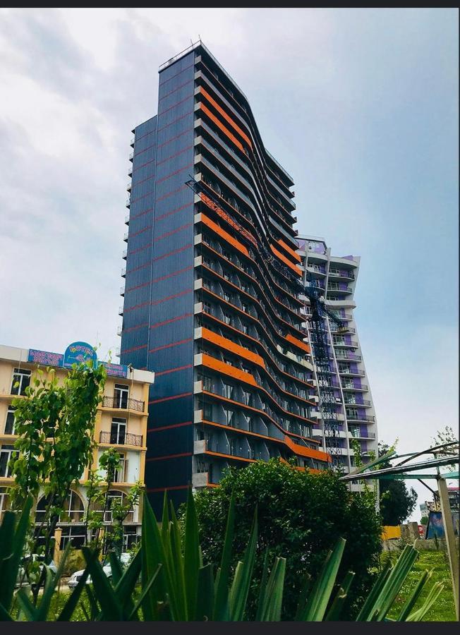 Ferienwohnung Orange Batumi Travel Exterior foto